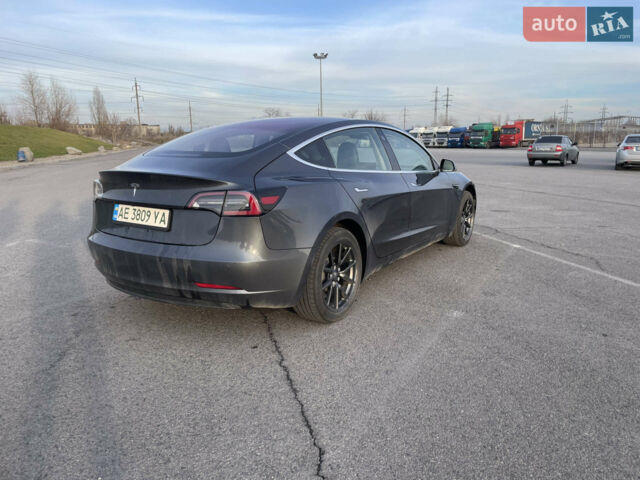 Сірий Тесла Модель 3, об'ємом двигуна 0 л та пробігом 103 тис. км за 22500 $, фото 4 на Automoto.ua