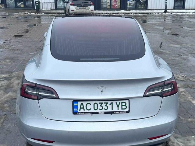 Сірий Тесла Модель 3, об'ємом двигуна 0 л та пробігом 117 тис. км за 16500 $, фото 4 на Automoto.ua