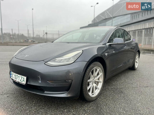 Серый Тесла Модель 3, объемом двигателя 0 л и пробегом 78 тыс. км за 17250 $, фото 3 на Automoto.ua