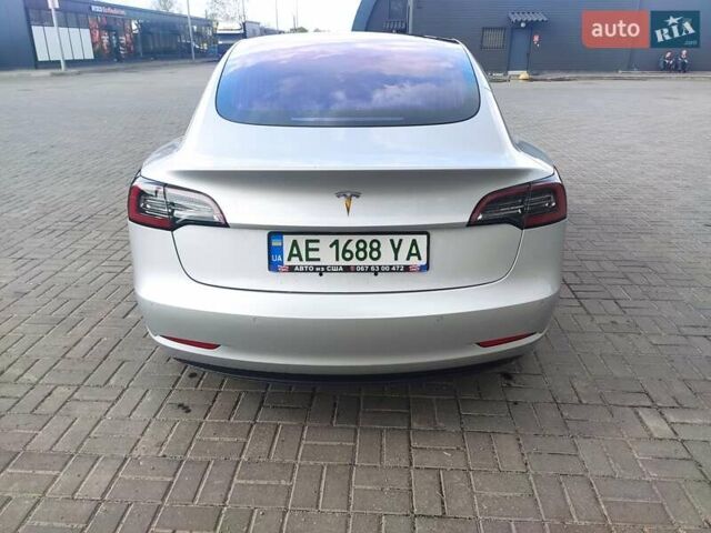 Сірий Тесла Модель 3, об'ємом двигуна 0 л та пробігом 168 тис. км за 16399 $, фото 28 на Automoto.ua