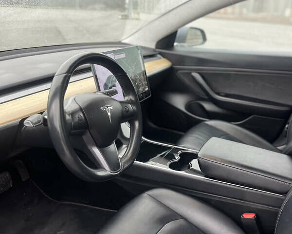 Серый Тесла Модель 3, объемом двигателя 0 л и пробегом 78 тыс. км за 17250 $, фото 14 на Automoto.ua