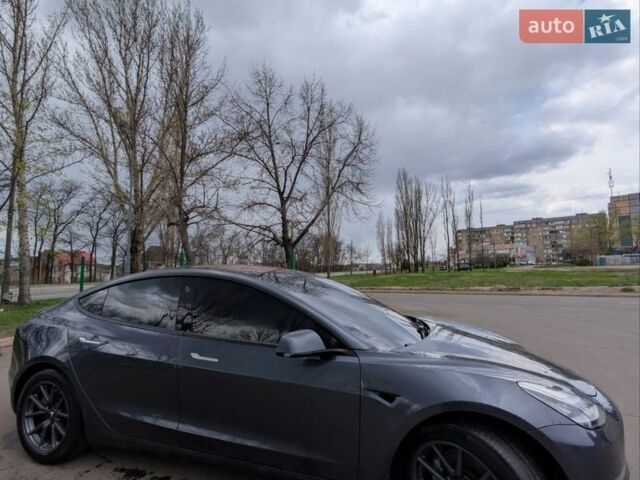 Серый Тесла Модель 3, объемом двигателя 0 л и пробегом 245 тыс. км за 15689 $, фото 2 на Automoto.ua