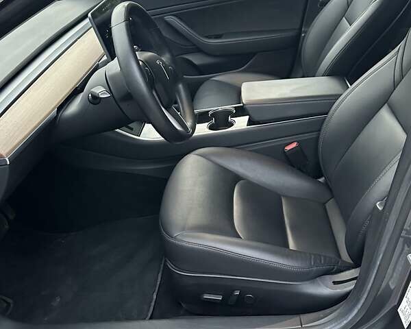 Серый Тесла Модель 3, объемом двигателя 0 л и пробегом 67 тыс. км за 19300 $, фото 13 на Automoto.ua