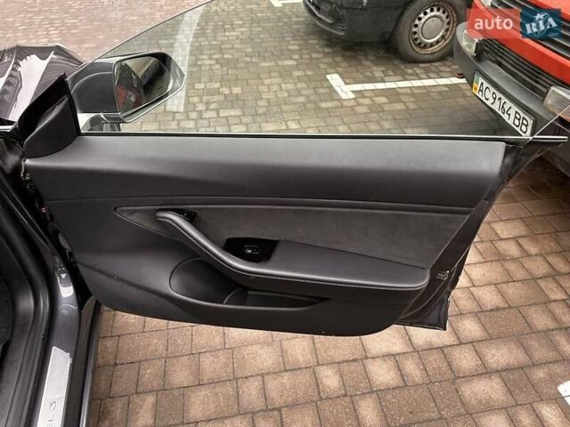 Сірий Тесла Модель 3, об'ємом двигуна 0 л та пробігом 224 тис. км за 13800 $, фото 44 на Automoto.ua