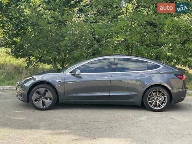 Серый Тесла Модель 3, объемом двигателя 0 л и пробегом 94 тыс. км за 18000 $, фото 8 на Automoto.ua