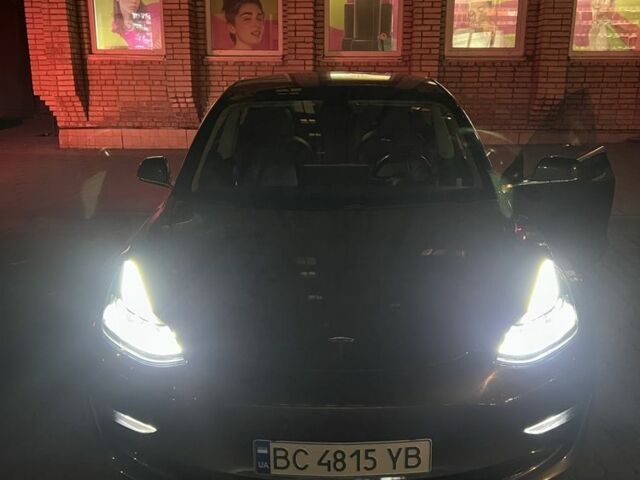 Серый Тесла Модель 3, объемом двигателя 0 л и пробегом 93 тыс. км за 17500 $, фото 1 на Automoto.ua