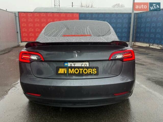 Серый Тесла Модель 3, объемом двигателя 0 л и пробегом 162 тыс. км за 13999 $, фото 5 на Automoto.ua