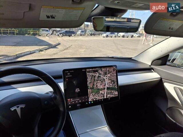 Сірий Тесла Модель 3, об'ємом двигуна 0 л та пробігом 128 тис. км за 20000 $, фото 6 на Automoto.ua