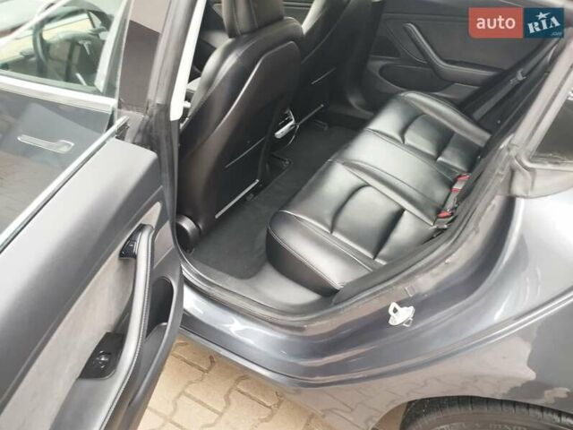 Серый Тесла Модель 3, объемом двигателя 0 л и пробегом 139 тыс. км за 15300 $, фото 12 на Automoto.ua