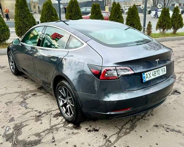 Серый Тесла Модель 3, объемом двигателя 0 л и пробегом 99 тыс. км за 17950 $, фото 4 на Automoto.ua