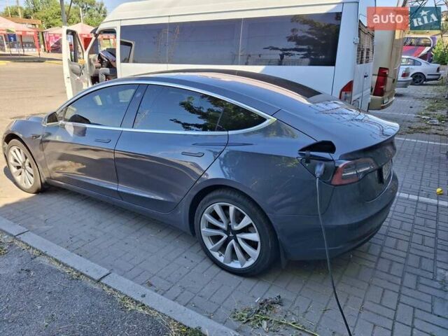 Сірий Тесла Модель 3, об'ємом двигуна 0 л та пробігом 128 тис. км за 20000 $, фото 4 на Automoto.ua
