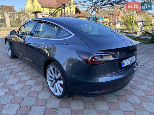 Серый Тесла Модель 3, объемом двигателя 0 л и пробегом 70 тыс. км за 20500 $, фото 10 на Automoto.ua