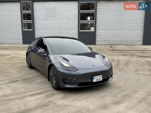 Серый Тесла Модель 3, объемом двигателя 0 л и пробегом 155 тыс. км за 17999 $, фото 1 на Automoto.ua