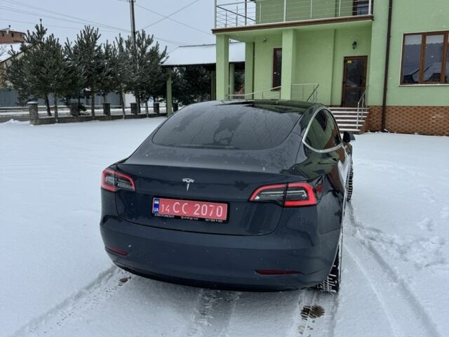Серый Тесла Модель 3, объемом двигателя 0 л и пробегом 210 тыс. км за 14999 $, фото 3 на Automoto.ua