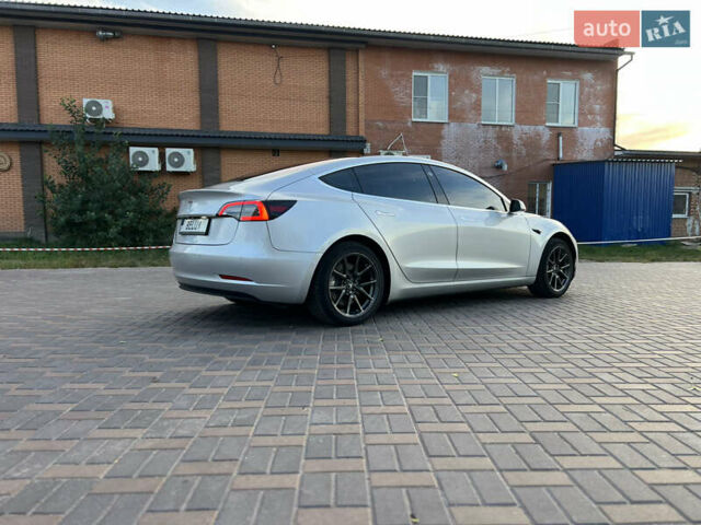 Сірий Тесла Модель 3, об'ємом двигуна 0 л та пробігом 188 тис. км за 15800 $, фото 6 на Automoto.ua