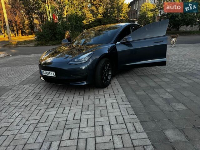 Сірий Тесла Модель 3, об'ємом двигуна 0 л та пробігом 200 тис. км за 14800 $, фото 12 на Automoto.ua
