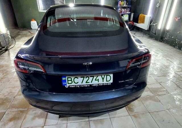 Серый Тесла Модель 3, объемом двигателя 0 л и пробегом 112 тыс. км за 19100 $, фото 8 на Automoto.ua