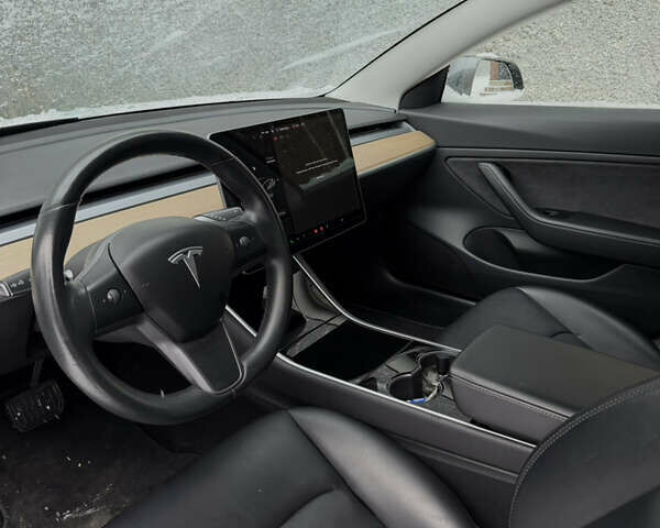 Серый Тесла Модель 3, объемом двигателя 0 л и пробегом 150 тыс. км за 16500 $, фото 18 на Automoto.ua