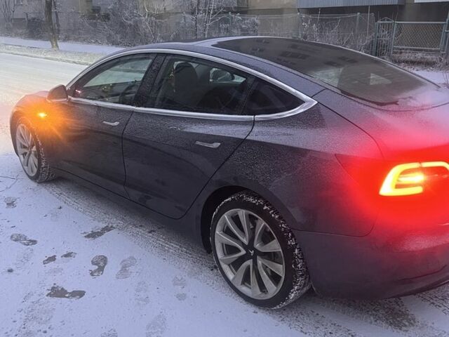 Серый Тесла Модель 3, объемом двигателя 0 л и пробегом 93 тыс. км за 17500 $, фото 4 на Automoto.ua