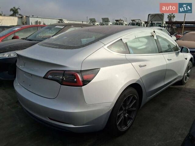 Сірий Тесла Модель 3, об'ємом двигуна 0 л та пробігом 122 тис. км за 6200 $, фото 12 на Automoto.ua