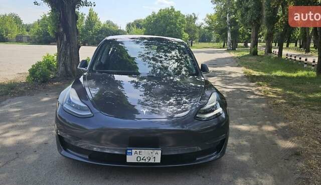 Сірий Тесла Модель 3, об'ємом двигуна 0 л та пробігом 81 тис. км за 19000 $, фото 5 на Automoto.ua