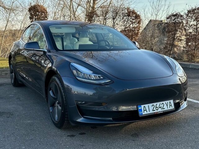 Сірий Тесла Модель 3, об'ємом двигуна 0 л та пробігом 132 тис. км за 17500 $, фото 2 на Automoto.ua
