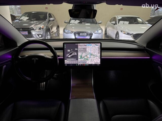 Сірий Тесла Модель 3, об'ємом двигуна 0 л та пробігом 76 тис. км за 19900 $, фото 12 на Automoto.ua