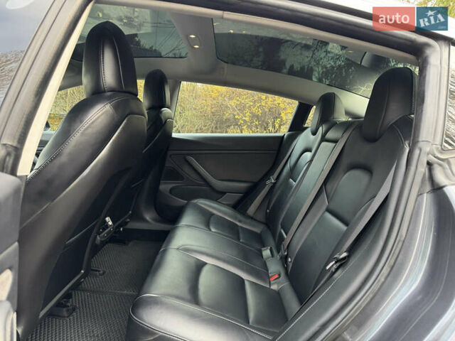 Серый Тесла Модель 3, объемом двигателя 0 л и пробегом 270 тыс. км за 14700 $, фото 14 на Automoto.ua