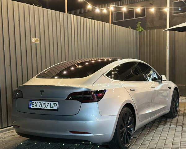 Сірий Тесла Модель 3, об'ємом двигуна 0 л та пробігом 180 тис. км за 17300 $, фото 1 на Automoto.ua