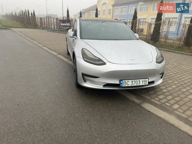 Сірий Тесла Модель 3, об'ємом двигуна 0 л та пробігом 165 тис. км за 16400 $, фото 1 на Automoto.ua