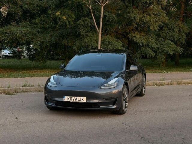 Сірий Тесла Модель 3, об'ємом двигуна 0 л та пробігом 104 тис. км за 17000 $, фото 9 на Automoto.ua