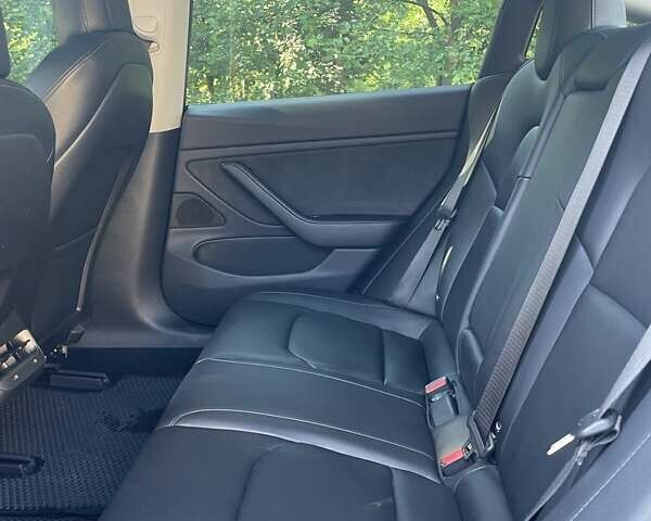 Серый Тесла Модель 3, объемом двигателя 0 л и пробегом 94 тыс. км за 18000 $, фото 36 на Automoto.ua