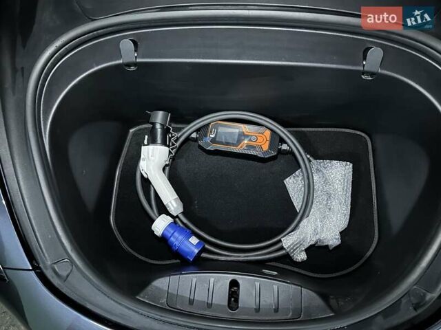 Серый Тесла Модель 3, объемом двигателя 0 л и пробегом 67 тыс. км за 19300 $, фото 23 на Automoto.ua