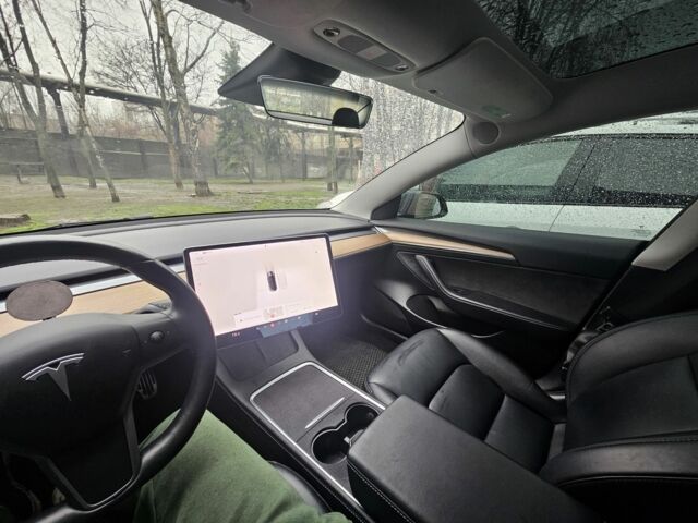 Сірий Тесла Модель 3, об'ємом двигуна 0 л та пробігом 95 тис. км за 23000 $, фото 19 на Automoto.ua