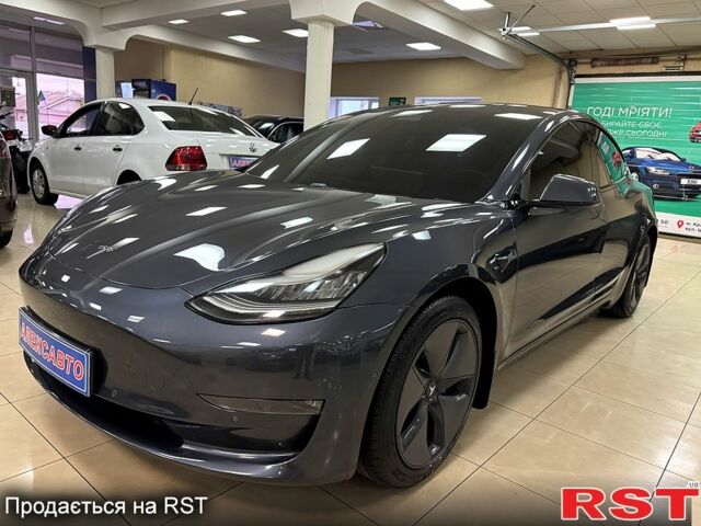 Сірий Тесла Модель 3, об'ємом двигуна 0.21 л та пробігом 76 тис. км за 19900 $, фото 2 на Automoto.ua