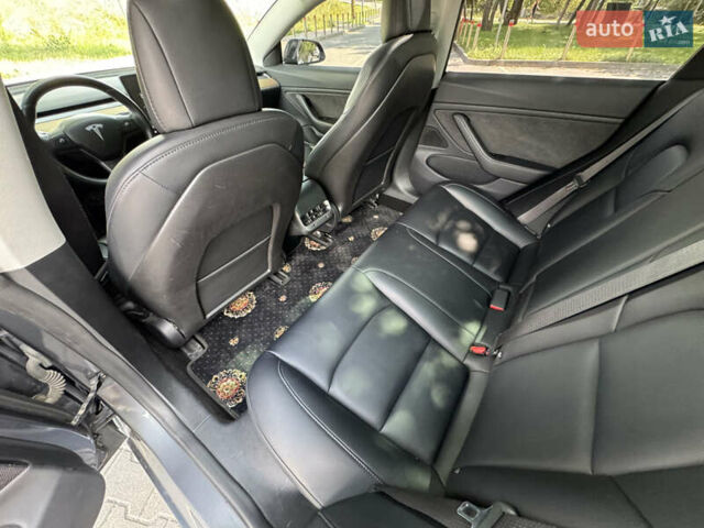 Тесла Модель 3 2018 в Киеве на Automoto.ua Серый Тесла Модель 3, объемом двигателя 0 л и пробегом 82 тыс. км за 18499 $, фото 26 на Automoto.ua