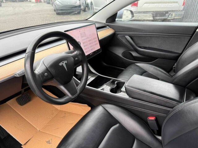 Сірий Тесла Модель 3, об'ємом двигуна 0 л та пробігом 170 тис. км за 12900 $, фото 5 на Automoto.ua