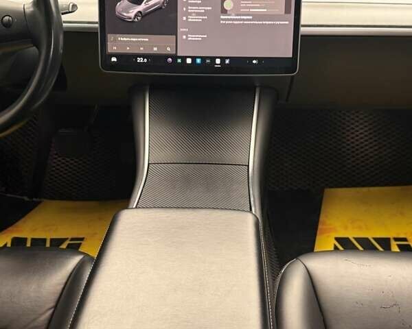 Серый Тесла Модель 3, объемом двигателя 0 л и пробегом 162 тыс. км за 13999 $, фото 57 на Automoto.ua