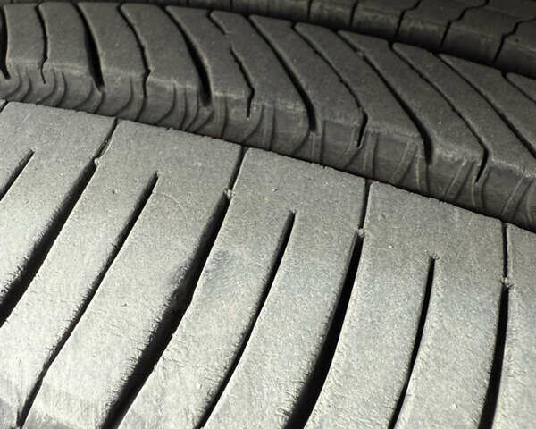 Серый Тесла Модель 3, объемом двигателя 0 л и пробегом 165 тыс. км за 15900 $, фото 22 на Automoto.ua