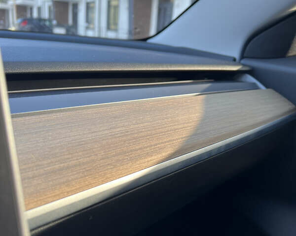 Сірий Тесла Модель 3, об'ємом двигуна 0 л та пробігом 215 тис. км за 15900 $, фото 17 на Automoto.ua