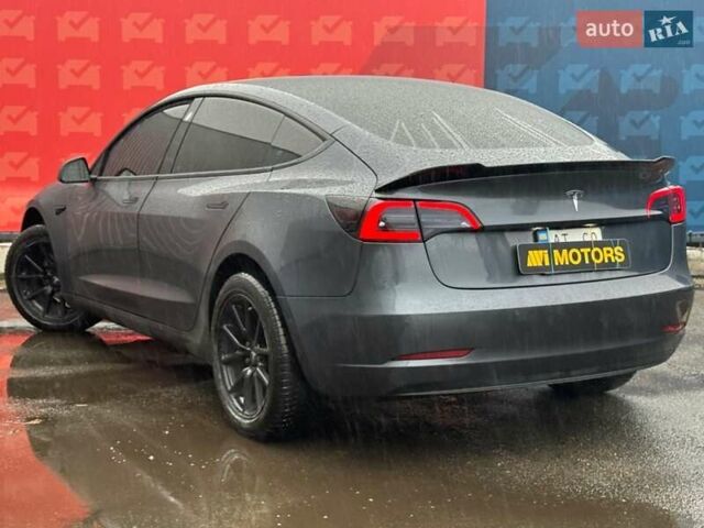 Серый Тесла Модель 3, объемом двигателя 0 л и пробегом 162 тыс. км за 13999 $, фото 1 на Automoto.ua