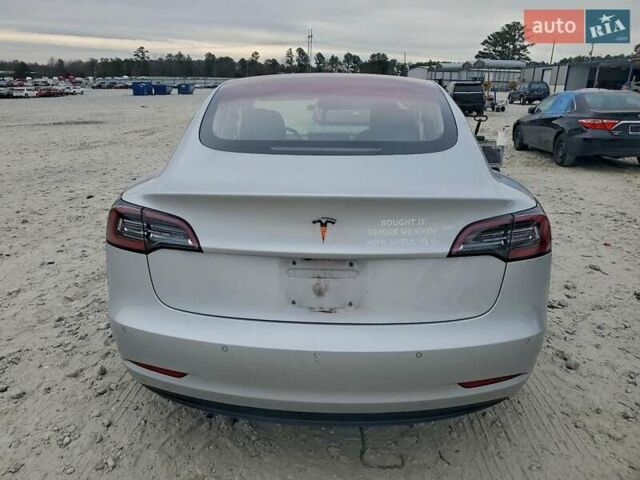 Серый Тесла Модель 3, объемом двигателя 0 л и пробегом 86 тыс. км за 11015 $, фото 5 на Automoto.ua