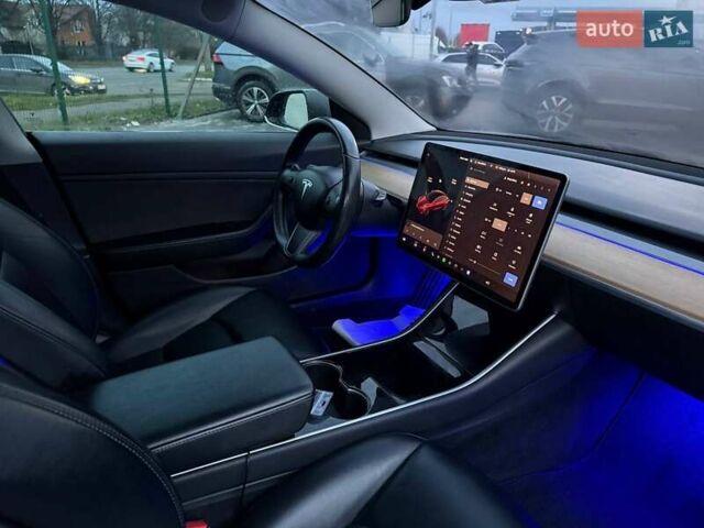 Серый Тесла Модель 3, объемом двигателя 0 л и пробегом 133 тыс. км за 12400 $, фото 17 на Automoto.ua