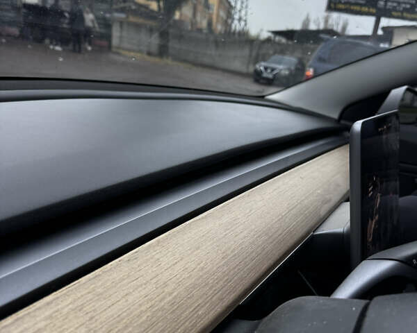 Серый Тесла Модель 3, объемом двигателя 0 л и пробегом 129 тыс. км за 16200 $, фото 22 на Automoto.ua