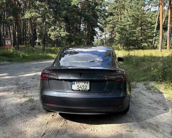 Серый Тесла Модель 3, объемом двигателя 0 л и пробегом 125 тыс. км за 17000 $, фото 13 на Automoto.ua