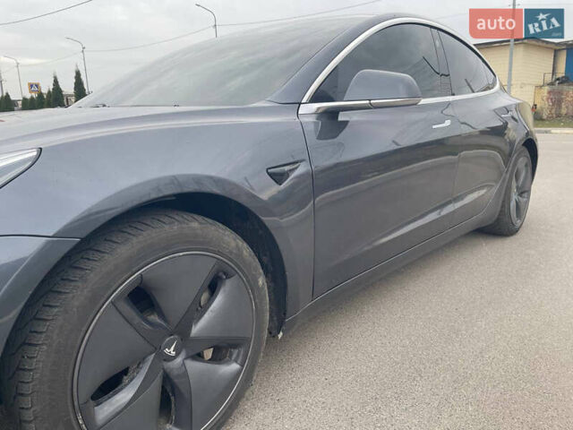 Сірий Тесла Модель 3, об'ємом двигуна 0 л та пробігом 84 тис. км за 18000 $, фото 13 на Automoto.ua