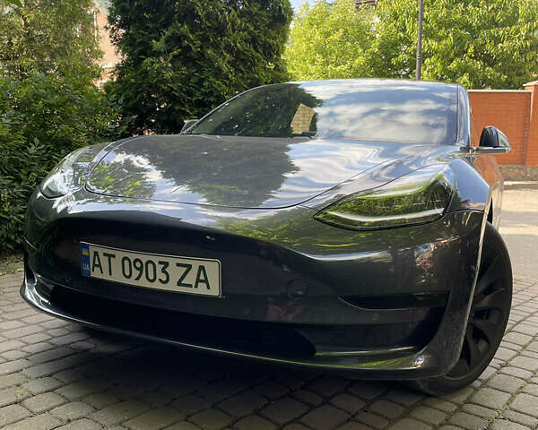 Серый Тесла Модель 3, объемом двигателя 0 л и пробегом 80 тыс. км за 21000 $, фото 24 на Automoto.ua