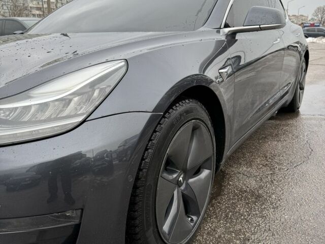 Сірий Тесла Модель 3, об'ємом двигуна 0 л та пробігом 147 тис. км за 14700 $, фото 3 на Automoto.ua
