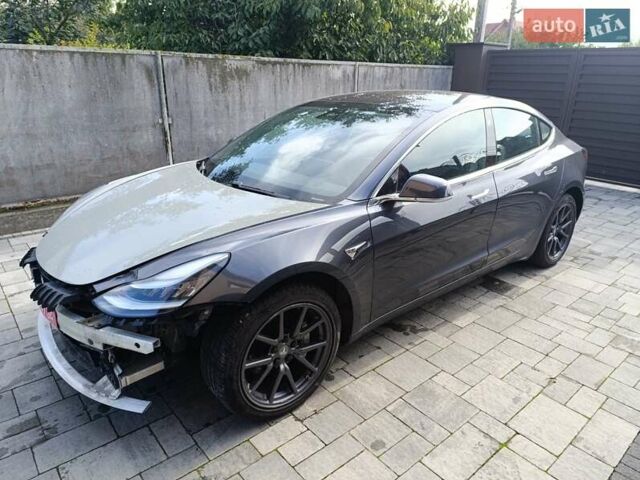 Сірий Тесла Модель 3, об'ємом двигуна 0 л та пробігом 206 тис. км за 12700 $, фото 2 на Automoto.ua