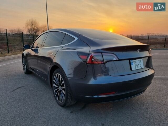 Серый Тесла Модель 3, объемом двигателя 0 л и пробегом 128 тыс. км за 16500 $, фото 7 на Automoto.ua